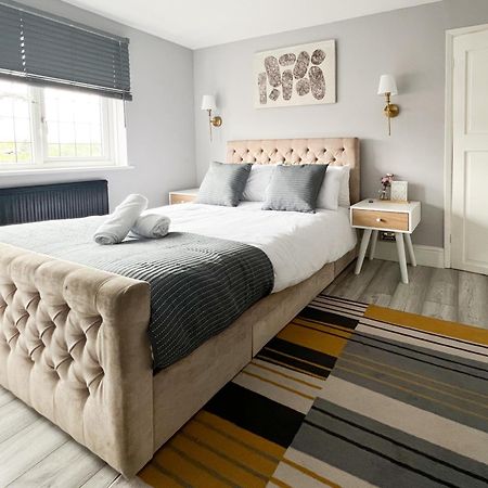 Beautiful Newly Renovated House In Rainham Essex Βίλα Εξωτερικό φωτογραφία