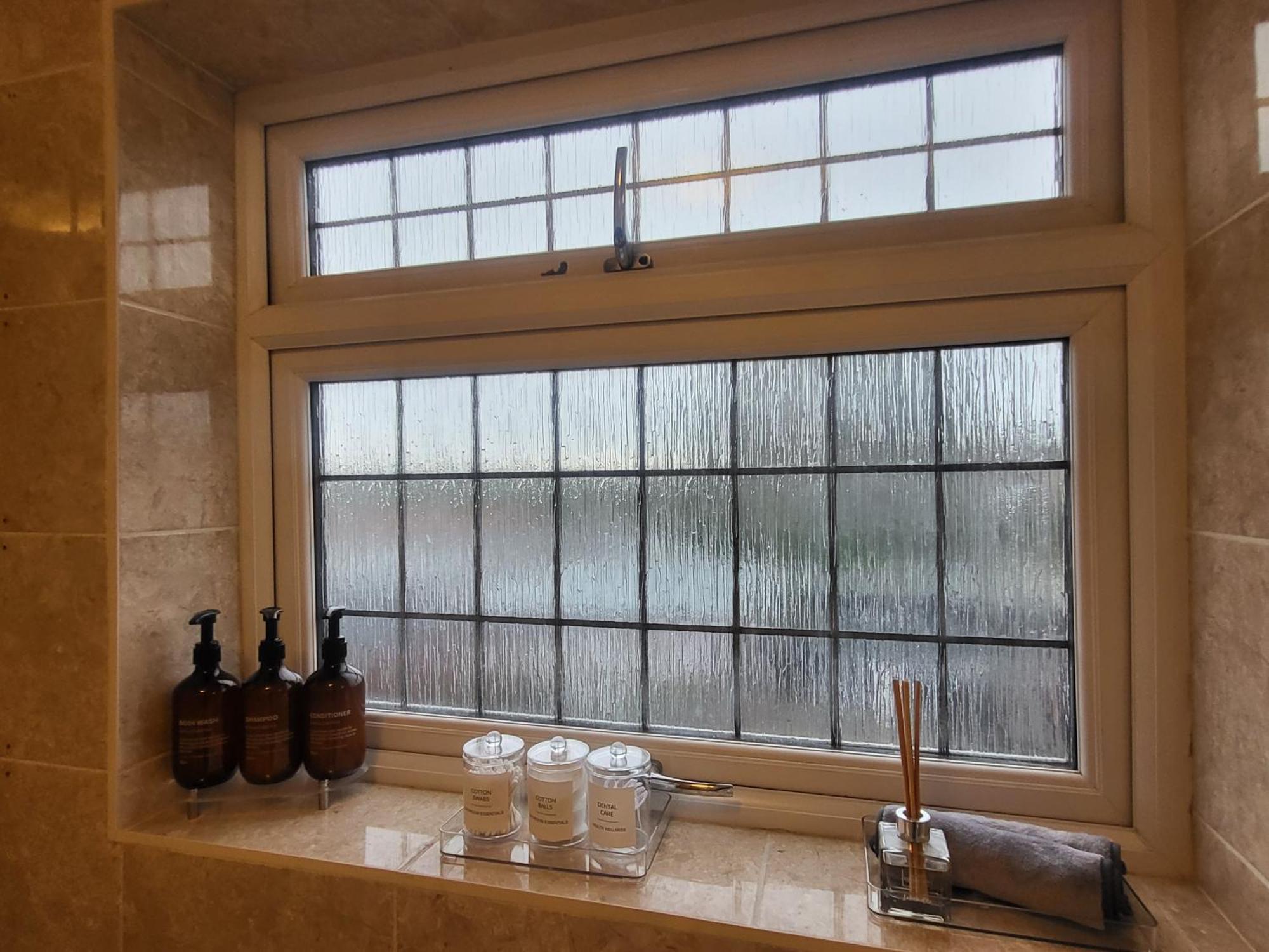 Beautiful Newly Renovated House In Rainham Essex Βίλα Εξωτερικό φωτογραφία
