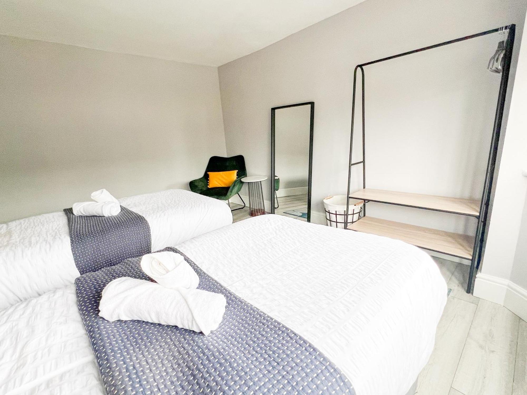 Beautiful Newly Renovated House In Rainham Essex Βίλα Εξωτερικό φωτογραφία